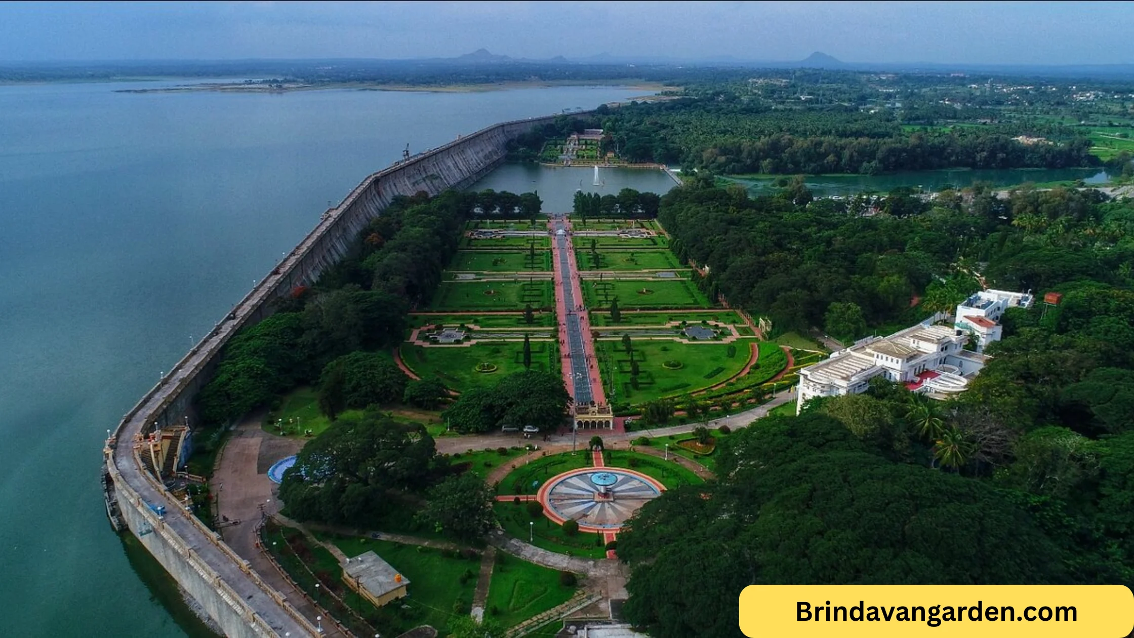 brindavan gardens best time to visit